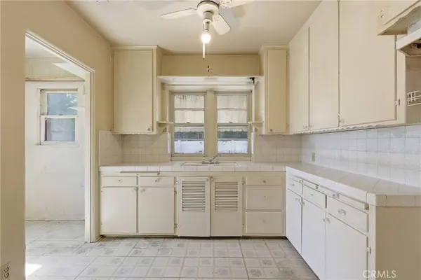 5710 Cantaloupe, Valley Glen, CA 91401