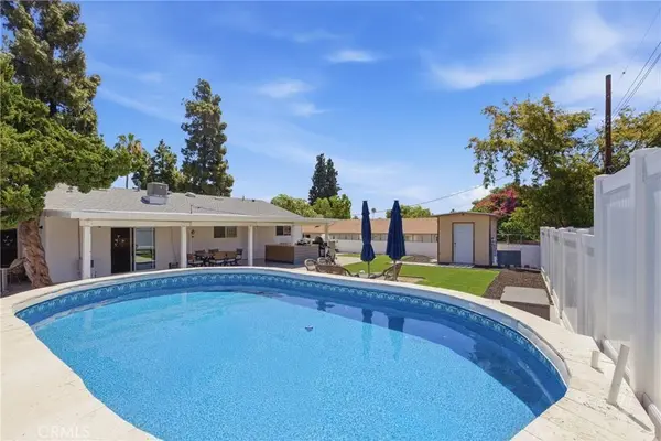 11637 Prager, Lakeview Terrace, CA 91342
