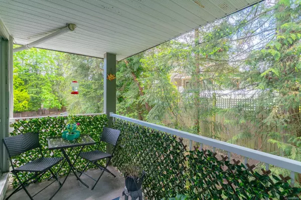 997 Bowen Rd #4302, Nanaimo, BC V9R 2A4