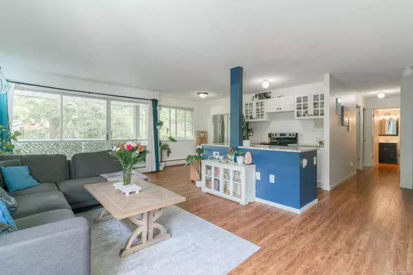 997 Bowen Rd #4302, Nanaimo, BC V9R 2A4