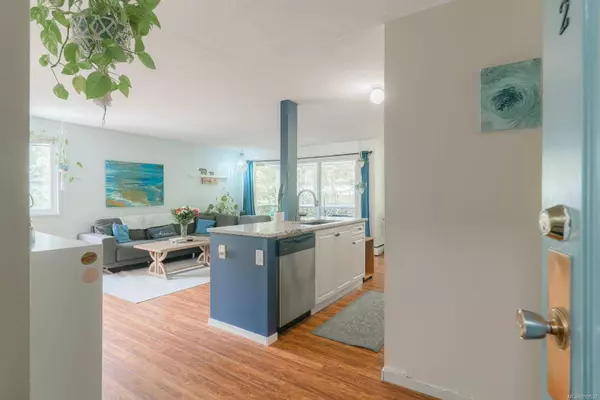 997 Bowen Rd #4302, Nanaimo, BC V9R 2A4