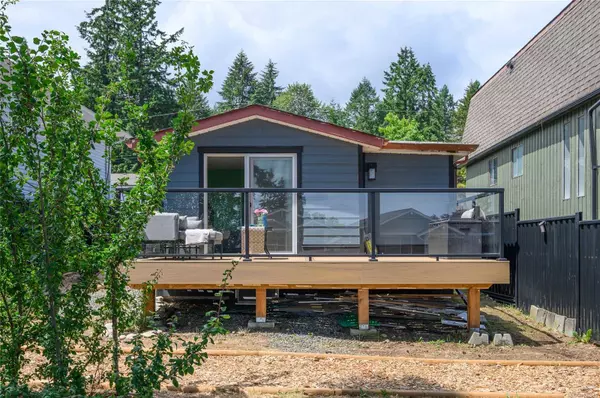 639 HILLCREST Ave, Nanaimo, BC V9R 3M8