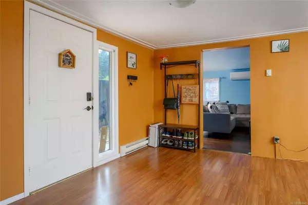 639 HILLCREST Ave, Nanaimo, BC V9R 3M8