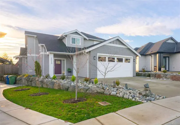 2013 Mountain Vista Dr, Nanaimo, BC V9T 0L4