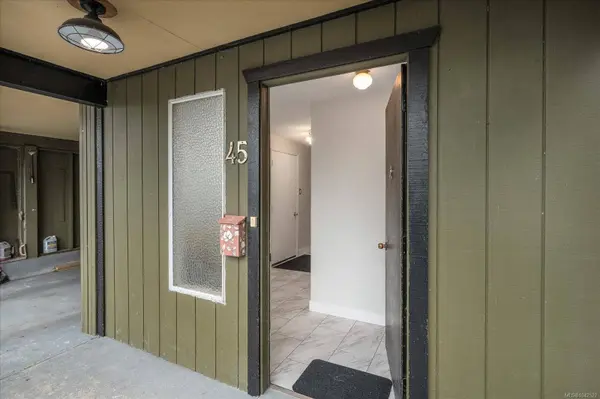 45 Riley Pl, Nanaimo, BC V9T 5B9