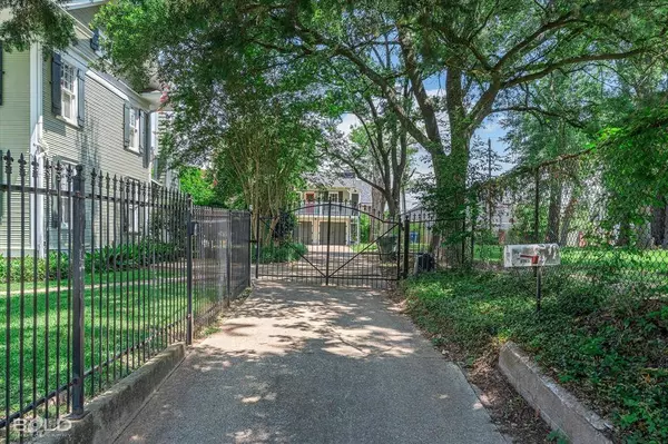 836 Jefferson Place, Shreveport, LA 71104