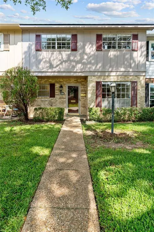 8513 Grover Place, Shreveport, LA 71115