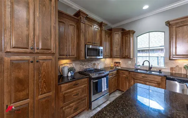 1109 Laurel Creek Drive, Shreveport, LA 71106