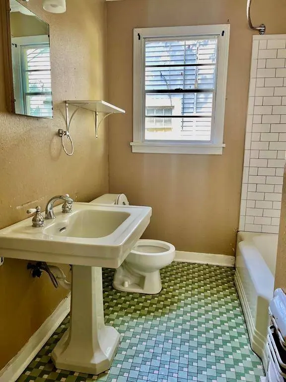 231 E Slattery Boulevard, Shreveport, LA 71104
