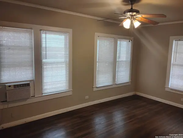 2008 Olive St, San Antonio, TX 78210