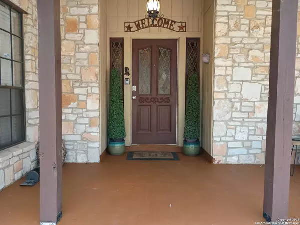 1401 Dezarae 4, San Antonio, TX 78253