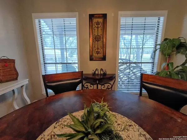 1401 Dezarae 4, San Antonio, TX 78253