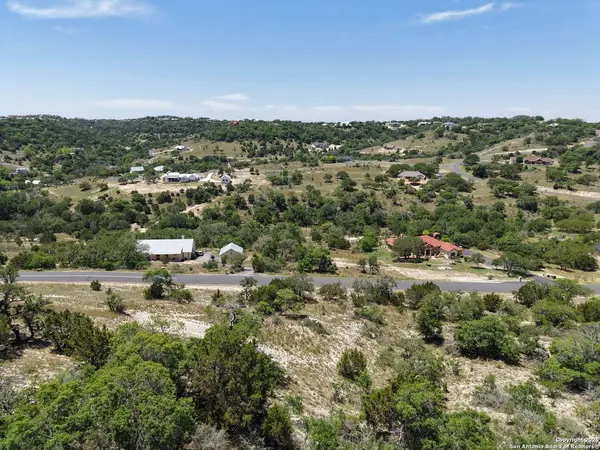 231 Echo Falls, Comfort, TX 78013