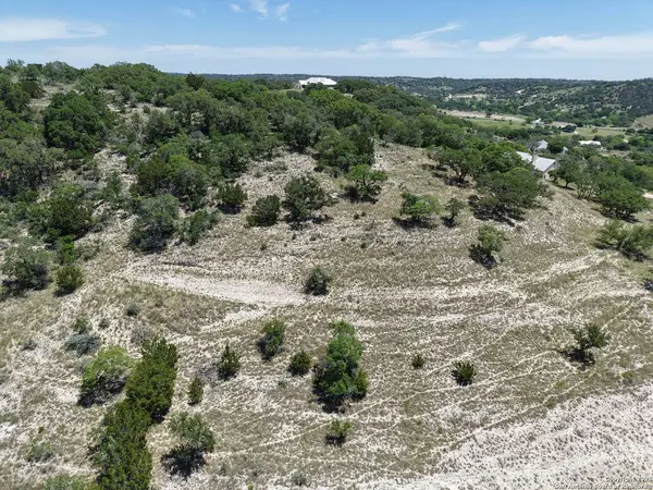 231 Echo Falls, Comfort, TX 78013