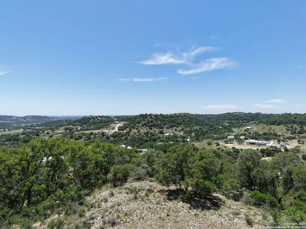 231 Echo Falls, Comfort, TX 78013