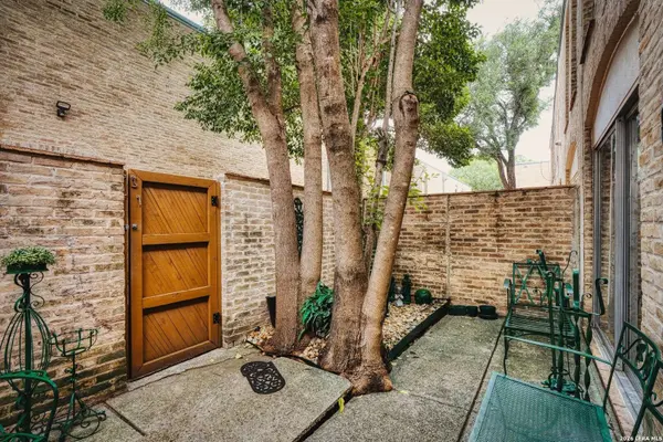 185 TERRELL RD UNIT 604, San Antonio, TX 78209