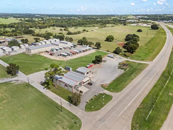 2820B US Highway 380, Decatur, TX 76234