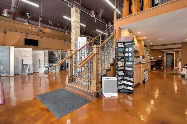 7716 Davis Boulevard, North Richland Hills, TX 76182