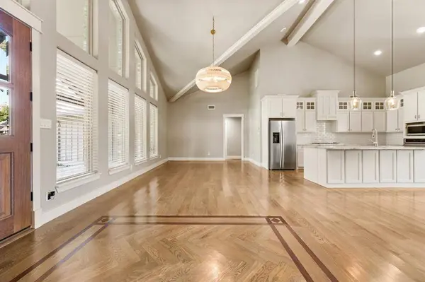 3504 Lakeridge Drive, Grapevine, TX 76051