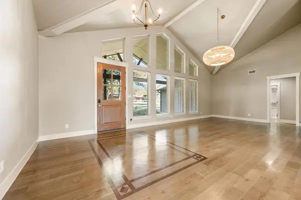3504 Lakeridge Drive, Grapevine, TX 76051