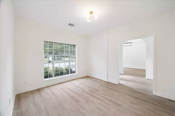 30122 Falher DR, Spring, TX 77386