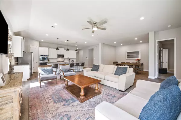 31134 Gullwing Manor DR, Tomball, TX 77375