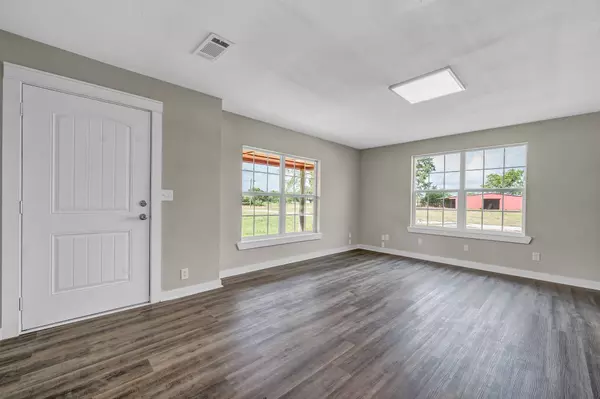 5550 Fm 230, Lovelady, TX 75851