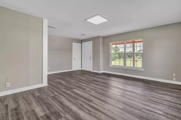 5550 Fm 230, Lovelady, TX 75851