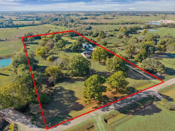 19115 Frey RD, Hempstead, TX 77445