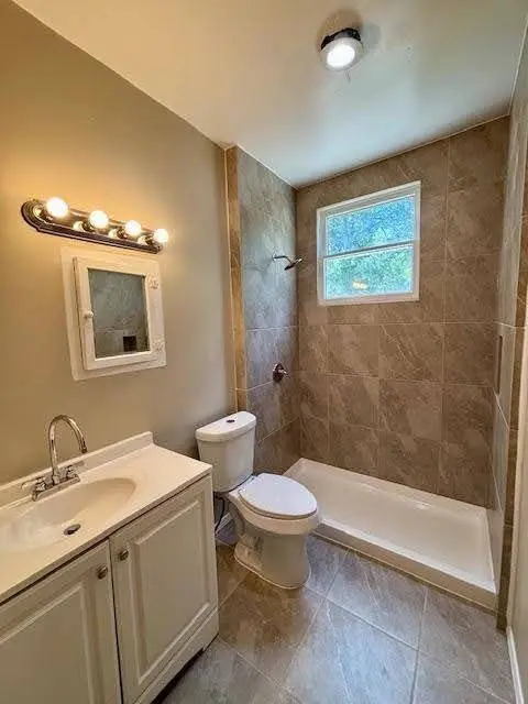 1403 14th ST #1, Huntsville, TX 77340