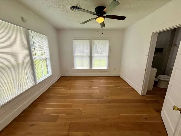 2727 Old Houston RD, Huntsville, TX 77340