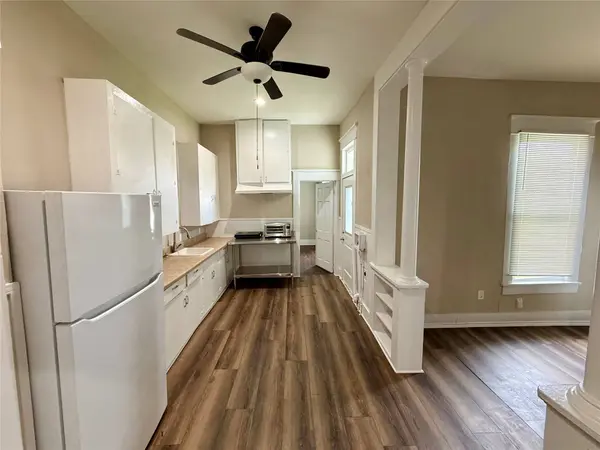 1403 14th ST #2, Huntsville, TX 77340