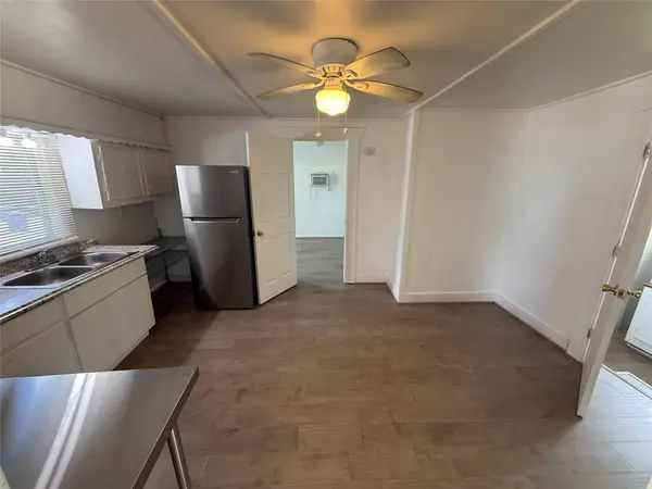 119 Louis Davis DR #Front, Huntsville, TX 77320