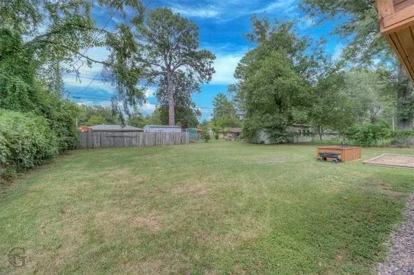 1112 Southland Park Drive, Shreveport, LA 71118