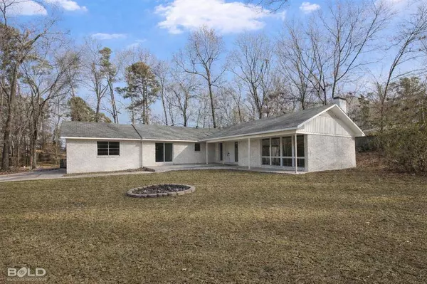 5493 Jefferson Paige Road, Shreveport, LA 71119