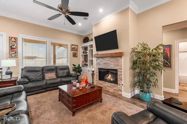 5118 Tensas Drive, Bossier City, LA 71111