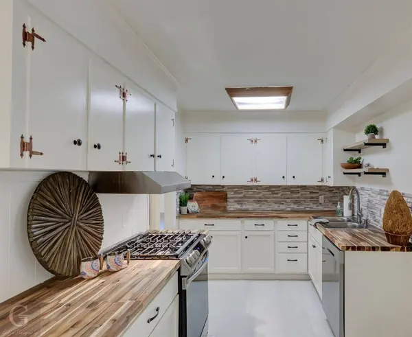 9478 Poinsettia Drive, Shreveport, LA 71118