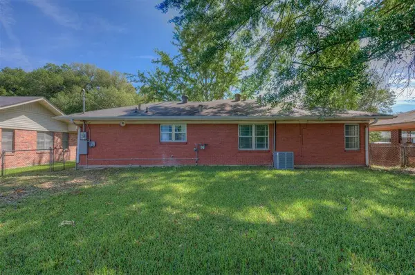 2714 Bolch Street, Shreveport, LA 71104