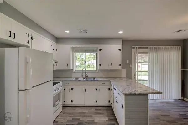 4214 Paul Street, Bossier City, LA 71112