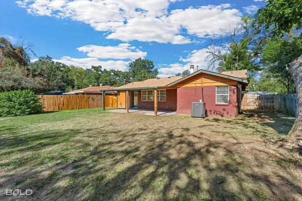 2838 W Cavett Drive, Shreveport, LA 71104