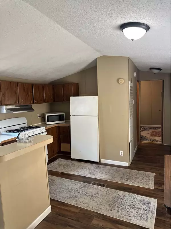 6801 W 70th St #15, Shreveport, LA 71129-2323