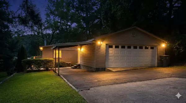 Hot Springs, AR 71913-5425,1925 Lakeshore Dr