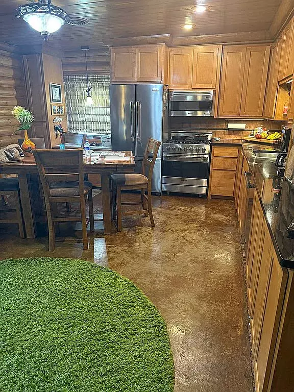 Hot Springs, AR 71913-9559,117 Maddox Pl