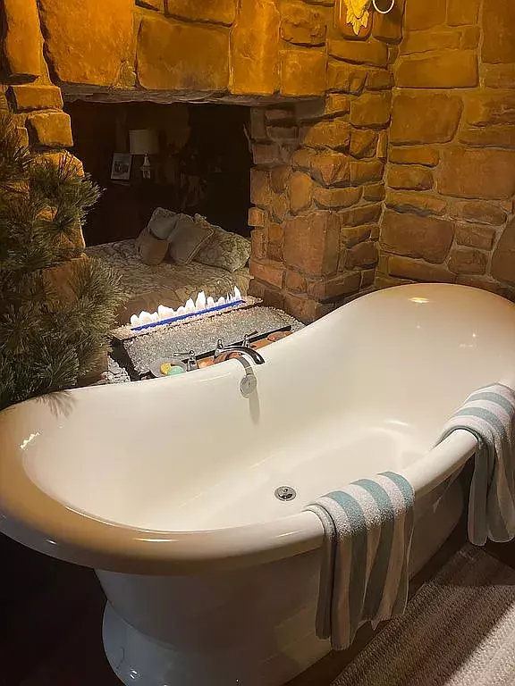 117 Maddox Pl, Hot Springs National Park, AR 71913-9559