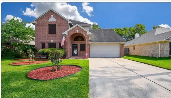 1013 Chesterwood DR, Pearland, TX 77581