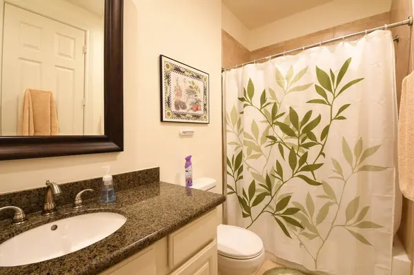9127 Harbor Hills DR, Houston, TX 77054