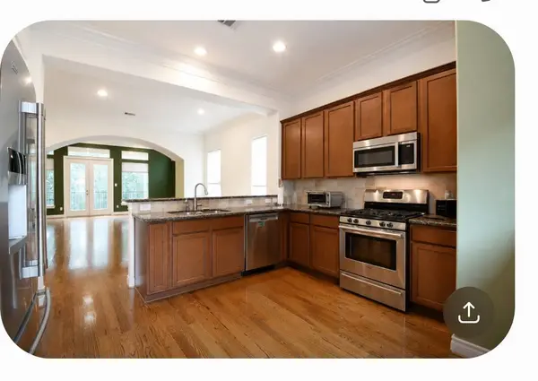 9127 Harbor Hills DR, Houston, TX 77054