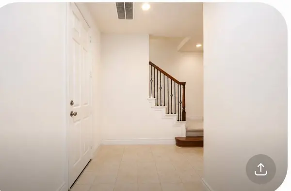 9127 Harbor Hills DR, Houston, TX 77054