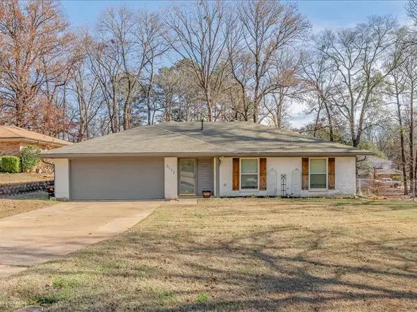 3112 Heatherbrook Dr, Haughton, LA 71037-8506