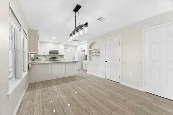 5015 Kleinmeadow CT, Houston, TX 77066